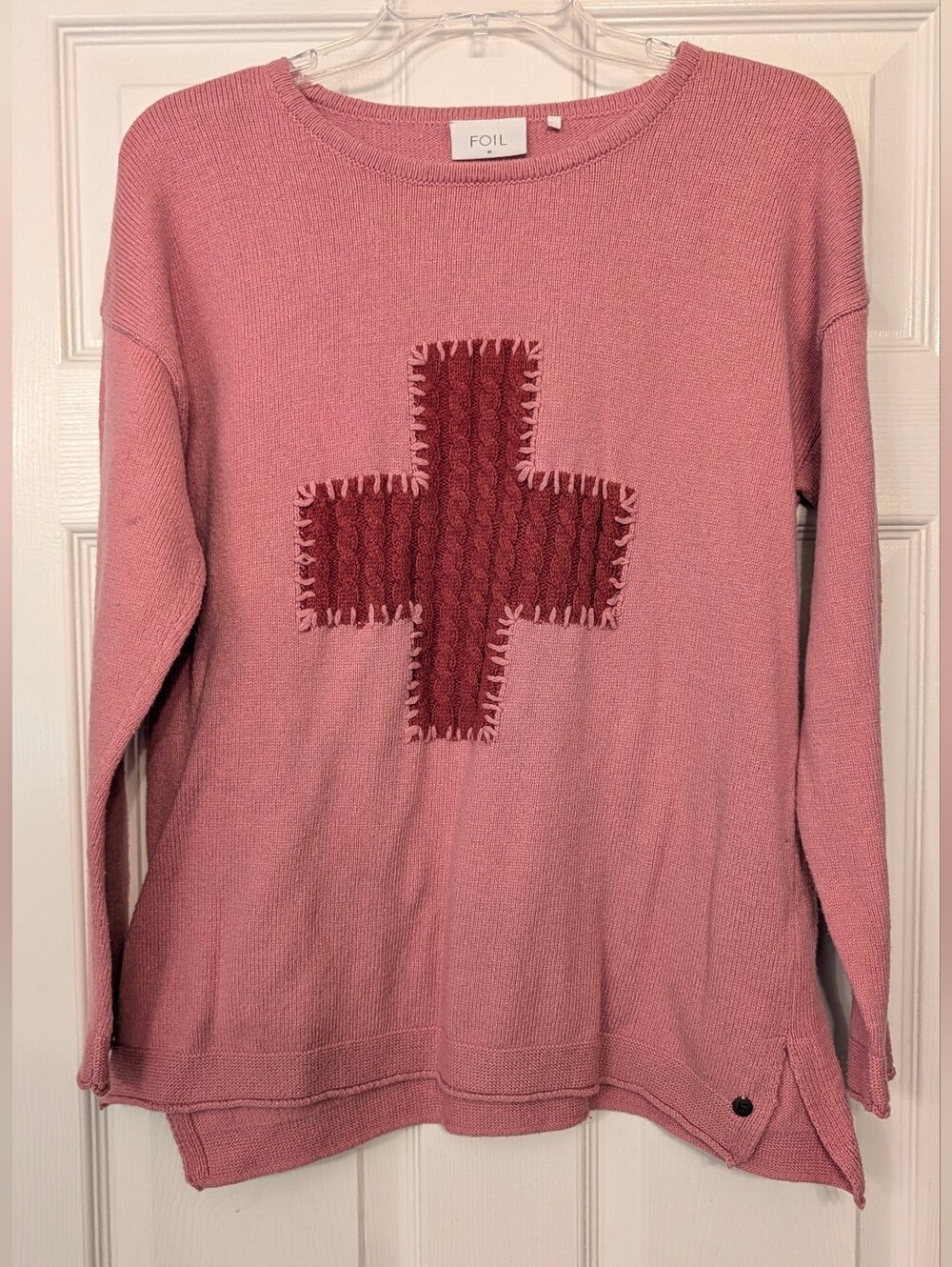 FOIL Pink Merino Wool Cotton Cable Fisherman Knit Sweater M Cross Applique Boho - Picture 2 of 8